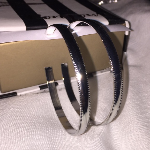 Silver Hoops “Beverly Hills Hoops” - Picture 2 of 8